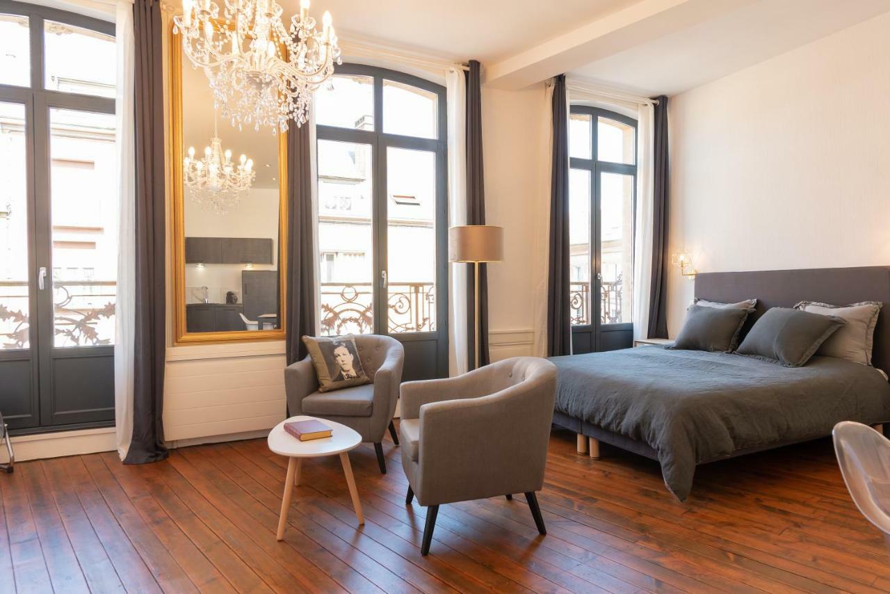 Suite Eugenie Charleville-Mézières 外观 照片